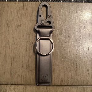 Lululemon More Miles Keychain - Black matte